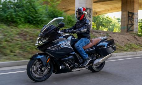 BMW K1600 GT: la prova, come va, motore e prezzo