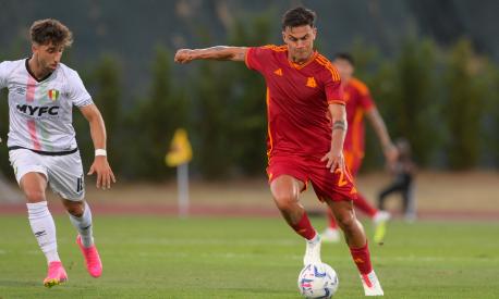 ALBUFEIRA, PORTUGAL - JULY 29: Paulo Dybala of AS Roma during the pre-season friendly match between AS Roma and Estrela da Amadora at Estadio Municipal de Albufeira on July 29, 2023 in Albufeira, Portugal. (Photo by Fabio Rossi/AS Roma via Getty Images)