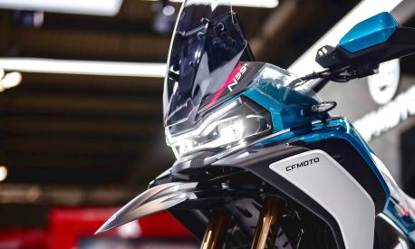 CFmoto a Eicma 2023 con la nuova 450Mt e i concept MT-X e 125NK