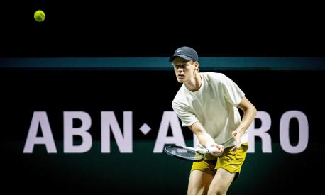 Jannik Sinner e un altro record: vince il torneo di Rotterdam e diventa n.  3 al mondo