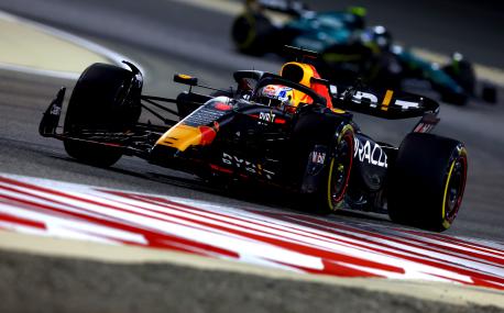 Max Verstappen in azione in Bahrain. GETTY
