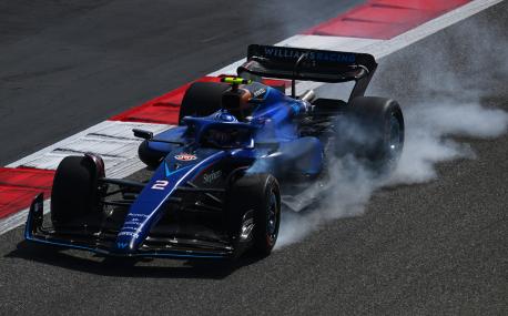 BAHRAIN, BAHRAIN - FEBRUARY 24: Logan Sargeant of United States driving the (2) Williams FW45 Mercedes locks a wheel under braking during day two of F1 Testing at Bahrain International Circuit on February 24, 2023 in Bahrain, Bahrain. (Photo by Clive Mason/Getty Images)