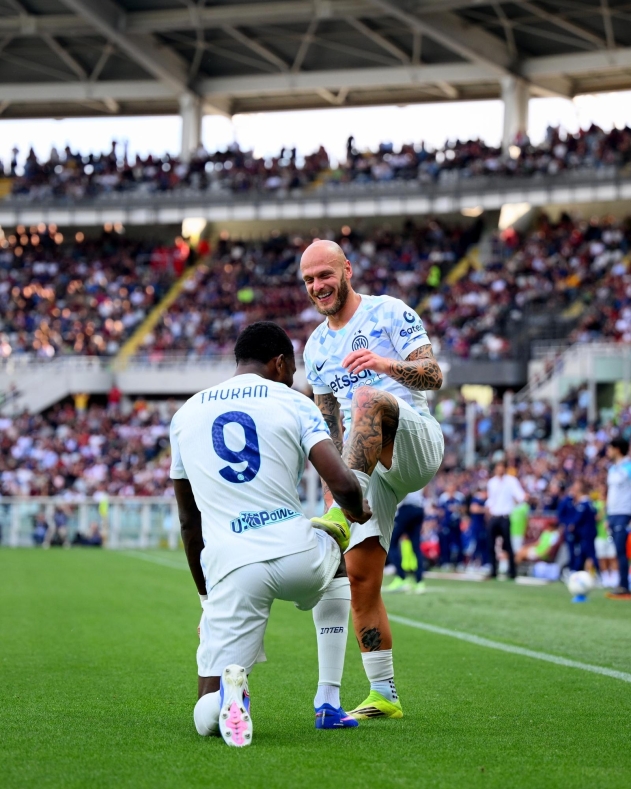  Marcus Thuram of FC Internazionale celebrates with his teammate Federico Dimarco of FC Internazionale after scoring his team's opening goal during the Serie A match between Torino FC and FC Internazionale at Stadio Olimpico di Torino on April 26, 2026 in Turin, Italy. (Photo by Mattia Pistoia - Inter/Inter via Getty Images)