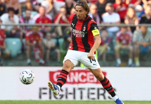   Luka Modric of AC Milan in action during the pre-season friendly match between AC Milan and Manchester United at Tarczynski Arena on August 15, 2026 in Wroclaw, Poland. (Photo by Giuseppe Cottini/AC Milan via Getty Images)