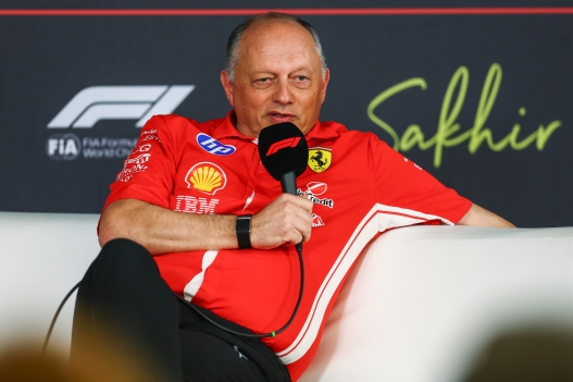 BAHRAIN, BAHRAIN - 19 DE FEBRER: Frederic Vasseur, director de l'equip de la Scuderia Ferrari a la conferència de premsa dels directors de l'equip durant el segon dia de proves de F1 al Circuit Internacional de Bahrain el 19 de febrer de 2026 a Bahrain, Bahrain. (Foto de Joe Portlock/Getty Images)