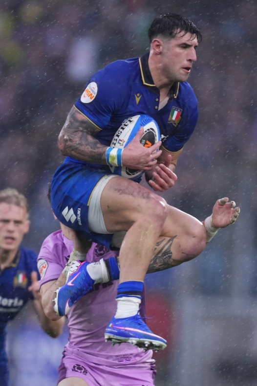 Italy’s Tommaso Menoncello during the Six Nations rugby union match between Italy and Scotland at the Rome's Olympic stadium, Italy - Saturday, February 7, 2026 - Sport - rugby ( Photo by Alfredo Falcone/LaPresse )