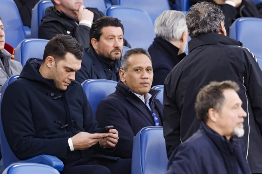 ComoÂ?s president Mirwan Suwarso (C) during the Italian Serie A soccer match between AS Roma and Como 1907 at the Olimpico stadium in Rome, Italy, Rome, Italy, 2 March 2025. ANSA/FABIO FRUSTACI