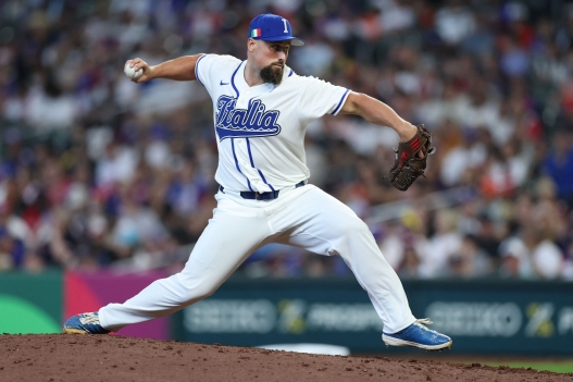 HOUSTON, TEXAS - MARCH 14: Dan Altavilla #53 of Team Italy delivers a pitch against Team Puerto Rico in the seventh inning at Daikin Park on March 14, 2026 in Houston, Texas.   Kenneth Richmond/Getty Images/AFP (Photo by Kenneth Richmond / GETTY IMAGES NORTH AMERICA / Getty Images via AFP)