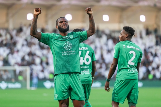RIYADH, SAUDI ARABIA - FEBRUARY 13: Franck Kessie of Al Ahli celebrates after scoring the 2nd goal during the Saudi pro league match between Al Shabab and Al Ahli at SHG Arena on February 13, 2026 in Riyadh, Saudi Arabia. (Photo by Yasser Bakhsh/Getty Images)