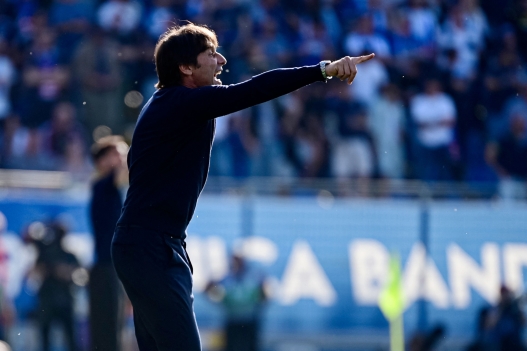 Antonio Conte, head coach of SSC Napoli, reacts during the Italian Serie A football match between Como and Napoli at the Giuseppe Sinigaglia Stadium in Como, Italy on May 2, 2026 (Photo by Piero CRUCIATTI / AFP)