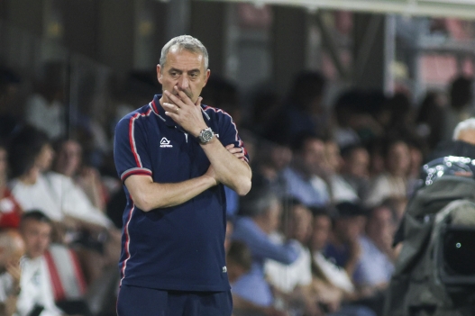 US Cremonese's Marco Giampaolo Head Coach gestures during the italian soccer, Serie A match between US Cremonese vs Como 1907 on May 24, 2026 at the Giovanni Zini stadium in Cremona (CR), Italy. ANSA/Davide Casentini