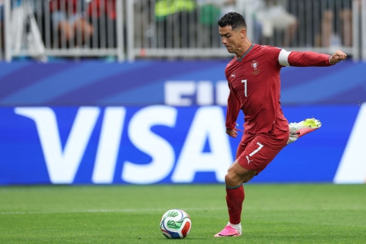  Cristiano Ronaldo #7 of Portugal during the FIFA World Cup 2026 Group K match between Portugal and Uzbekistan at Houston Stadium on June 23, 2026 in Houston, Texas.   Michael Steele/Getty Images/AFP (Photo by MICHAEL STEELE / GETTY IMAGES NORTH AMERICA / Getty Images via AFP)