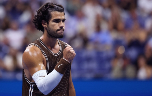 NEW YORK, NEW YORK - SEPTEMBER 02: Carlos Alcaraz of Spain celebrates in his match against Jaime Faria of Portugal in the Men's Singles Second Round match on Day Four of the 2026 US Open at USTA Billie Jean King National Tennis Center on September 02, 2026 in the Flushing neighborhood of the Queens borough of New York City. Julian Finney/Getty Images/AFP (Photo by JULIAN FINNEY / GETTY IMAGES NORTH AMERICA / Getty Images via AFP)