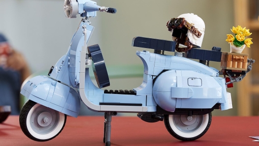 Lego Vespa