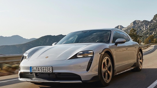 L'elettrica Taycan ha rappresentato circa il 14% delle vendite Porsche nel 2021