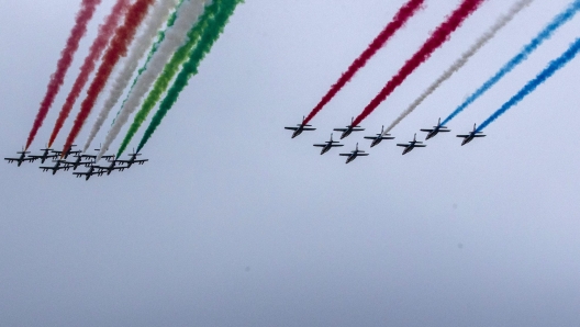 ITALIA-FRANCIA, FIRMA DEL TRATTATO PER UNA COOPERAZIONE BILATERALE RAFFORZATA IL VOLO DELLE FRECCE TRICOLORI - ITALIA-FRANCIA, FIRMA DEL TRATTATO PER UNA COOPERAZIONE BILATERALE RAFFORZATA - fotografo: IMAGOECONOMICA VIA POOL