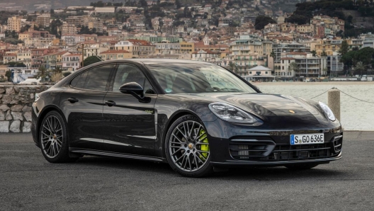 Nuovo allestimento Platinum Edition per Panamera 4 e 4 E-Hybrid, sia berlina che Sport Turismo