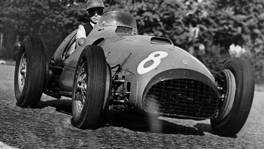 GP Italia 1952, le Ferrari di Piero Taruffi e Jose' Froilan Gonzalez in azione