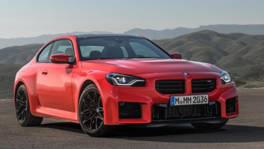 La nuova Bmw M2 arriverà ad aprile 2023, il prezzo non è ancora stato comunicato