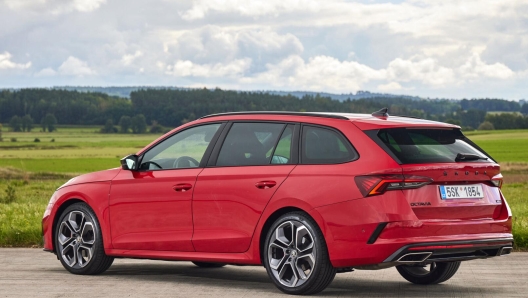 nuova skoda octavia rs 2022