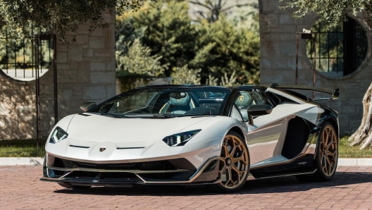 La Lamborghini Aventador  Ad Personam all'asta da Bonhams