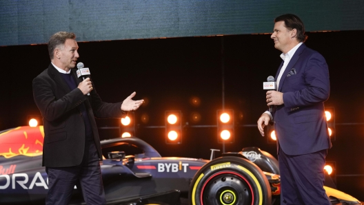 Christian Horner (a sin) con Jim Farley, Ceo di Ford. LAPRESSE