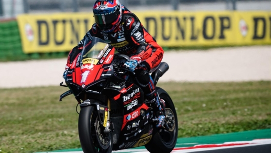 Michele Pirro in azione a Misano