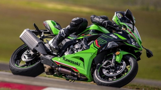 La Ninja ZX-6R si ripropone nel 2024 con quasi 130 Cv di potenza massima