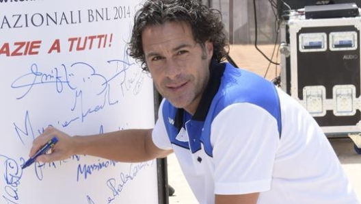 Fabio Galante firma autografi