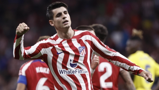 epa10607365 Atletico Madrid's striker Alvaro Morata celebrates after scoring the 3-0 goal during the Spanish LaLiga soccer match between Atletico de Madrid and Cadiz CF, in Madrid, Spain, 03 May 2023.  EPA/SERGIO PEREZ