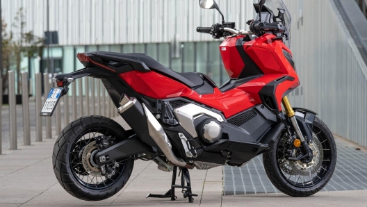 21YM HONDA X-ADV