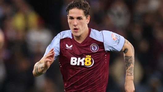 BIRMINGHAM, ENGLAND - OCTOBER 05: Nicolo Zaniolo of Aston Villa controls the ball during the UEFA Europa Conference League match between Aston Villa FC and HSK Zrinjski at Villa Park on October 05, 2023 in Birmingham, England. (Photo by Ryan Pierse/Getty Images)