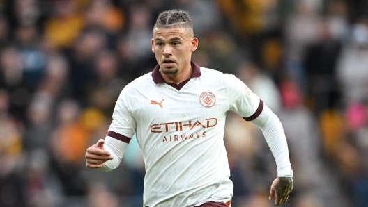 WOLVERHAMPTON, ENGLAND - SEPTEMBER 30: Kalvin Phillips of Manchester City in action during the Premier League match between Wolverhampton Wanderers and Manchester City at Molineux on September 30, 2023 in Wolverhampton, England. (Photo by Michael Regan/Getty Images)