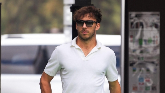 Alpine's French driver Pierre Gasly arrives to the paddock ahead of the Formula One Mexico Grand Prix at the Hermanos Rodriguez racetrack in Mexico City on October 26, 2023. (Photo by CLAUDIO CRUZ / AFP)