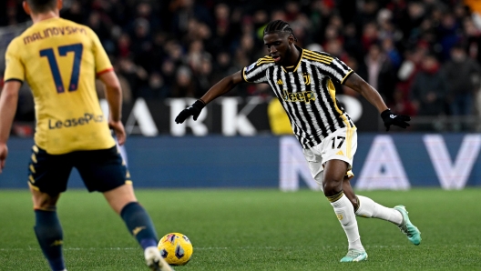 GENOA, ITALY - DECEMBER 15: Samuel Iling of Juventus during the Serie A TIM match between Genoa CFC and Juventus at Stadio Luigi Ferraris on December 15, 2023 in Genoa, Italy. (Photo by Daniele Badolato - Juventus FC/Juventus FC via Getty Images)