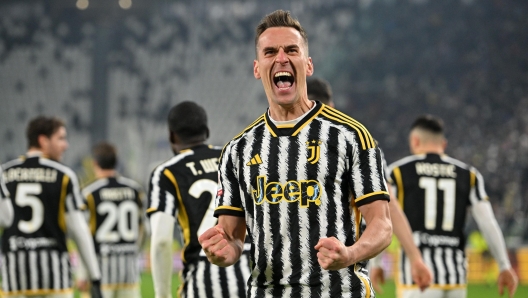 TURIN, ITALY - JANUARY 11: Arkadiusz Krystian Milik of Juventus celebrates after scoring his team's third goal during the Coppa Italia Quarter-Final match between Juventus FC and Frosinone Calcio at Allianz Stadium on January 11, 2024 in Turin, Italy. (Photo by Chris Ricco - Juventus FC/Juventus FC via Getty Images)