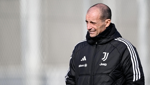 TURIN, ITALY - JANUARY 31: Massimiliano Allegri of Juventus looks on during a training session at JTC on January 31, 2024 in Turin, Italy. (Photo by Daniele Badolato - Juventus FC/Juventus FC via Getty Images)