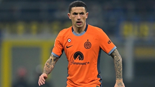 MILAN, ITALY - DECEMBER 20: Stefano Sensi of FC Internazionale in action during the Coppa Italia Match between FC Internazionale and Bologna FC at Giuseppe Meazza Stadium on December 20, 2023 in Milan, Italy. (Photo by Mattia Ozbot - Inter/Inter via Getty Images)