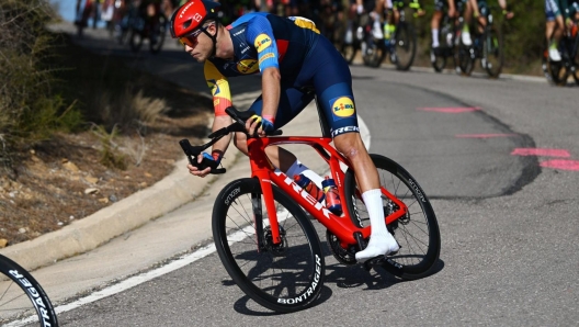 CASTELLON, SPAIN - JANUARY 31: Jonathan Milan of Italy and Team Lidl - Trek competes during 75th Volta a la Comunitat Valenciana 2024, Stage 1 a 167km stage from Benicassim to Castellon de la Plana on January 31, 2024 in Castellon, Spain. (Photo by Dario Belingheri/Getty Images)