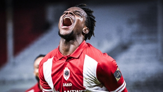 Antwerp's George Ilenikhena celebrates after scoring during the Belgian Cup semi-final football match between Royal Antwerp FC and KV Oostende (1b) in Antwerp on February 29, 2024. (Photo by Tom Goyvaerts / Belga / AFP) / Belgium OUT