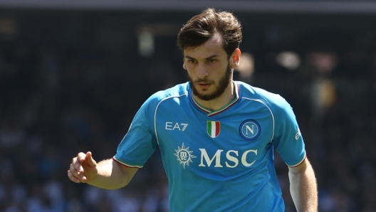 Napoli?s Khvicha Kvaratskhelia  during the Serie A soccer match between Napoli and Frosinone at the Diego Armando Maradona Stadium in Naples, north west Italy - Saturday, April 14 , 2024. Sport - Soccer .  (Photo by Alessandro Garofalo/Lapresse)