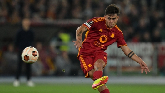 Roma's Paulo Dybala in action during the UEFA Europa League semifinal first leg soccer match between AS Roma and Bayer 04 Leverkusen at the Olympic stadium in Rome, Italy, Thursday, May 2, 2024. (Alfredo Falcone/LaPresse)