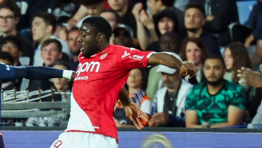 Monaco's French midfielder #19 Youssouf Fofana (C) fights for the ball with Montpellier's French forward #70 Tanguy Coulibaly (L) and Montpellier's French midfielder #12 Jordan Ferri (R) during the French L1 football match between Montpellier Herault SC and AS Monaco at Stade de la Mosson in Montpellier, southern France, on May 12, 2024. (Photo by Pascal GUYOT / AFP)