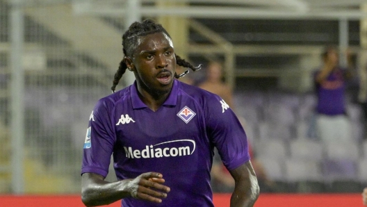 Fiorentina's Moise Kean celebrates after scoring the goal 3-2 during the UEFA Conference League  Play-offs, First leg match between  Fiorentina and Puskas Akademia in Florence - Italy, Thursday, August 22, 2024. (Photo Fabrizio Corradetti/LaPresse)