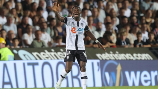 Augustus Kargbo (Cesena) durante la partita tra Cesena e Catanzaro del Campionato di calcio Serie BKT 2024/25 - Orogel Stadium Dino Manuzzi, Cesena (FC), Italia - 28 agosto 2024 - sport calcio - Campionato di calcio Serie BKT 2024/25 - Sport (foto di Fabrizio Zani/LaPresse)