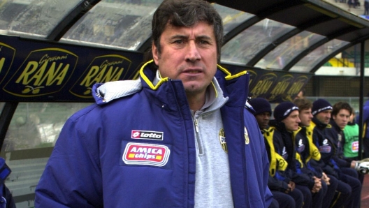 Malesani in panchina con il Verona nel 2001