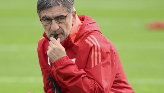 ROME, ITALY - OCTOBER 25: AS Roma coach Ivan Juric during training session at Centro Sportivo Fulvio Bernardini on October 25, 2024 in Rome, Italy. (Photo by Luciano Rossi/AS Roma via Getty Images)