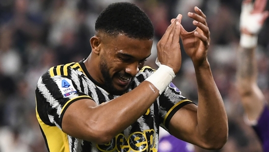 Juventus? Bremer reacts during the Serie A soccer match between Juventus Fc and Fiorentina at the Juventus stadium in Turin, north west Italy - Sunday, April 7, 2024. Sport - Soccer . (Photo by Fabio Ferrari/LaPresse)