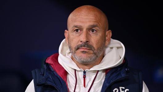 BOLOGNA, ITALY - NOVEMBER 05: Vincenzo Italiano, Head Coach of Bologna, looks on prior to the UEFA Champions League 2024/25 League Phase MD4 match between Bologna FC 1909 and AS Monaco at Stadio Renato Dall'Ara on November 05, 2024 in Bologna, Italy. (Photo by Alessandro Sabattini/Getty Images)