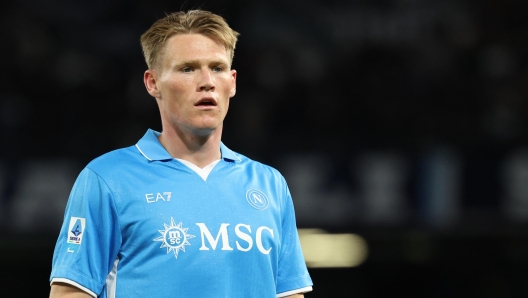 Napoli\'s Scott McTominay   during the Serie A soccer match between Napoli and Monza at the Diego Armando Maradona Stadium in Naples, southern italy - Sunday , September 29 , 2024. Sport - Soccer .  (Photo by Alessandro Garofalo/LaPresse)